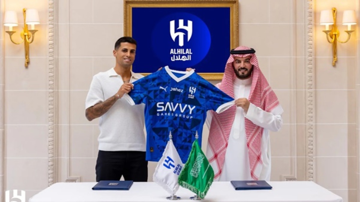 Joao Cancelo gia nhập Al Hilal